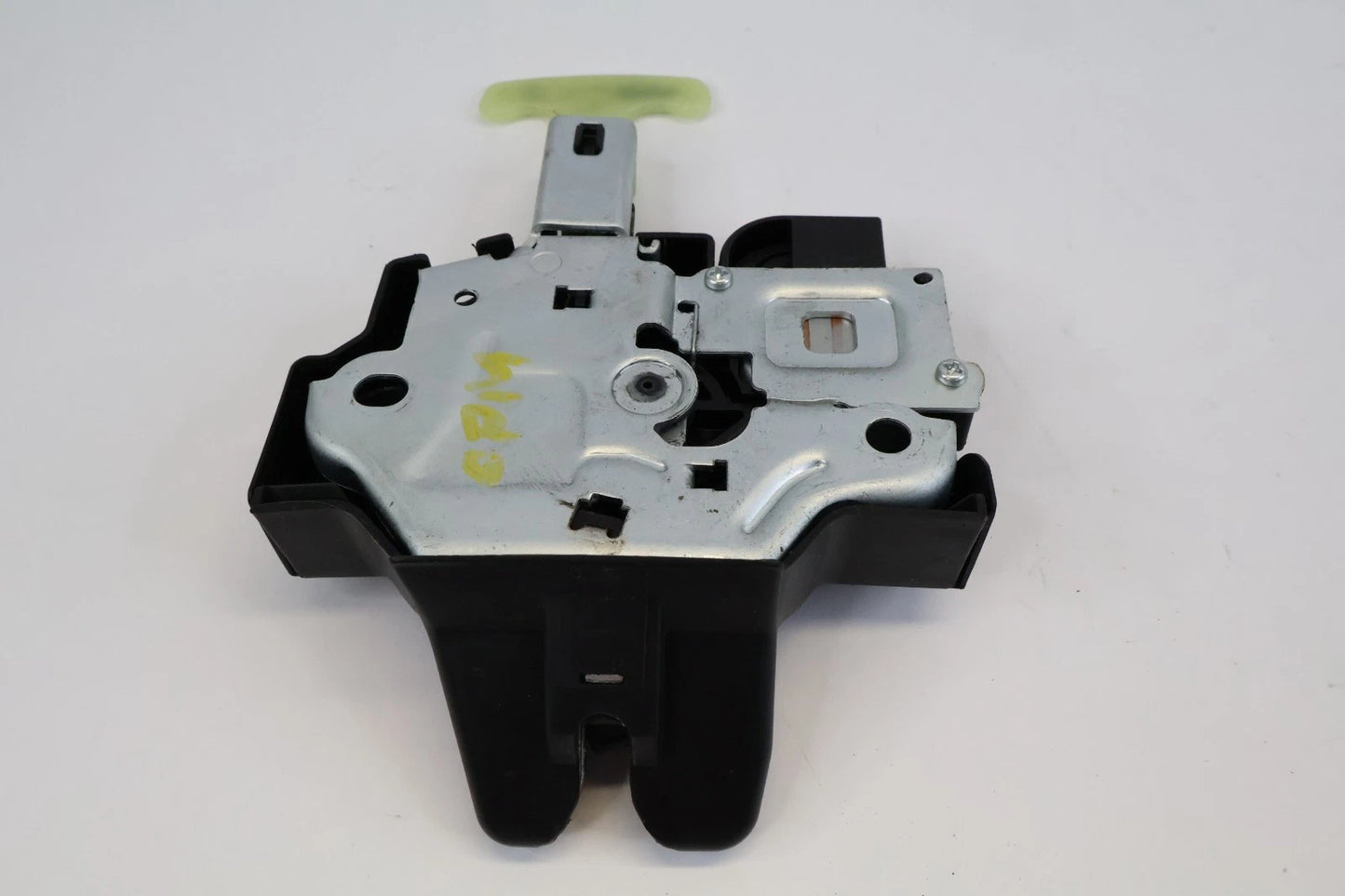 2010-2013 SUZUKI KIZASHI REAR TRUNK LID LOCK LATCH ACTUATOR RELEASE OEM