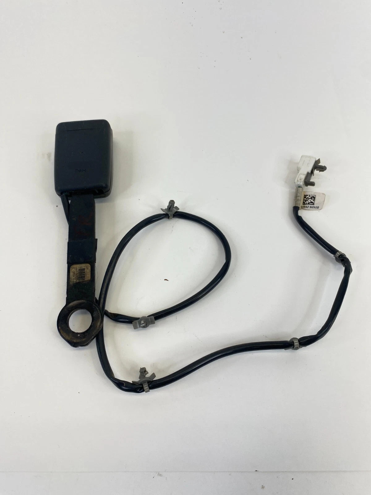 16-19 Nissan Versa Front Right Side Seat Belt Buckle Assembly 86843-9KN0B OEM