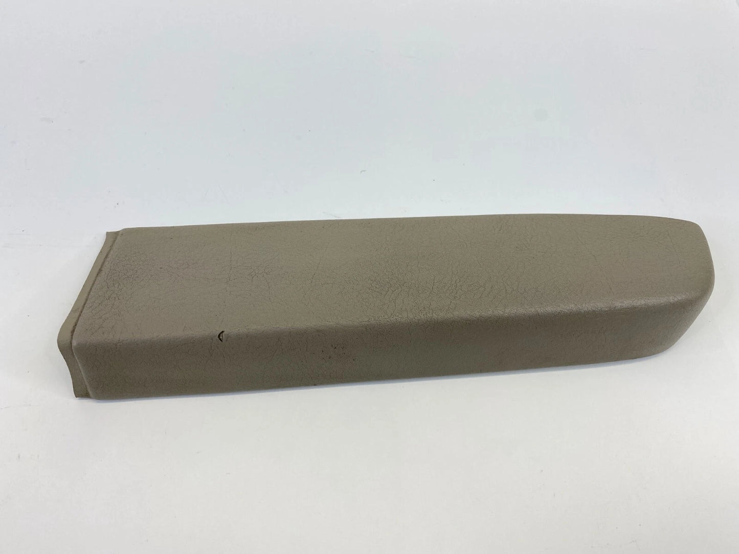 2005 2006 05 06 KIA SORENTO REAR RIGHT SIDE DOOR PANEL ARMREST ARM REST OEM