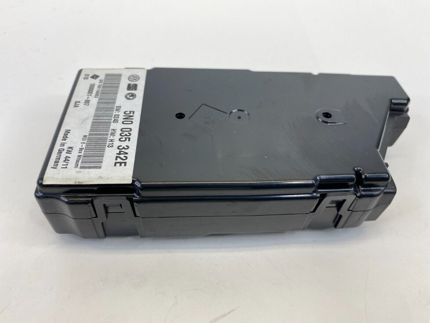 2012-2022 Volkswagen Passat Multimedia Interface Control Module 5N0-035-342-E