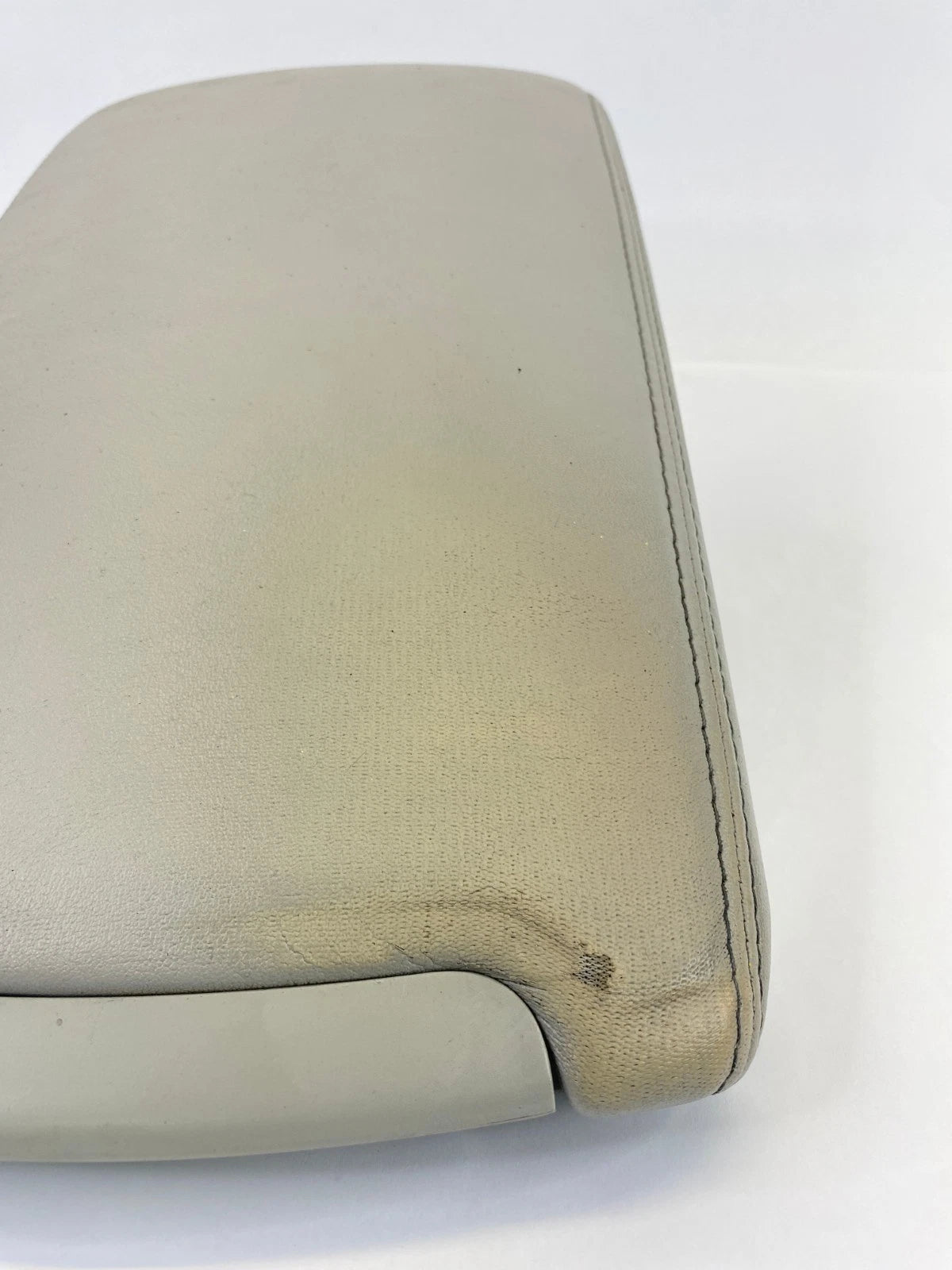 2009-2012 TOYOTA VENZA CENTER CONSOLE ARMREST LID TOP ASSEMBLY FRONT OEM FACTORY