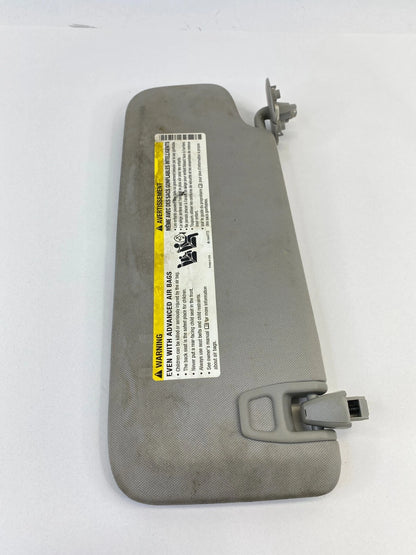 2008-2012 CHEVROLET MALIBU RIGHT PASSENGER SUNVISOR SUN VISOR SHADE OEM