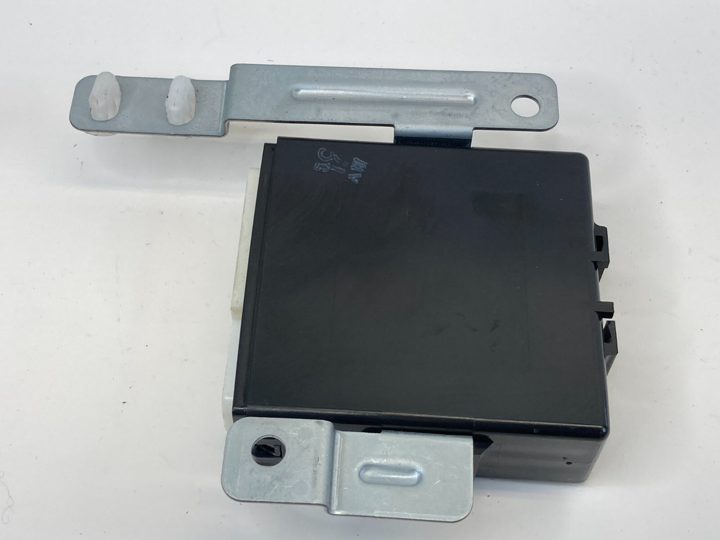 99-03 Lexus RX300 Rear Right Door Multiplex Network Control Module 89224-48010