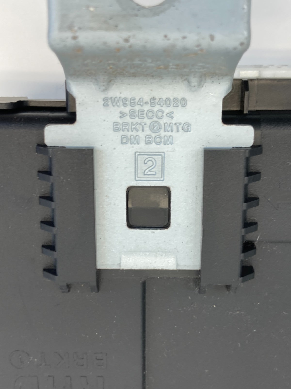 2013 2014 Hyundai Santa Fe 3.3L AT Body Control Module BCM BCU 95400-B8930 OEM