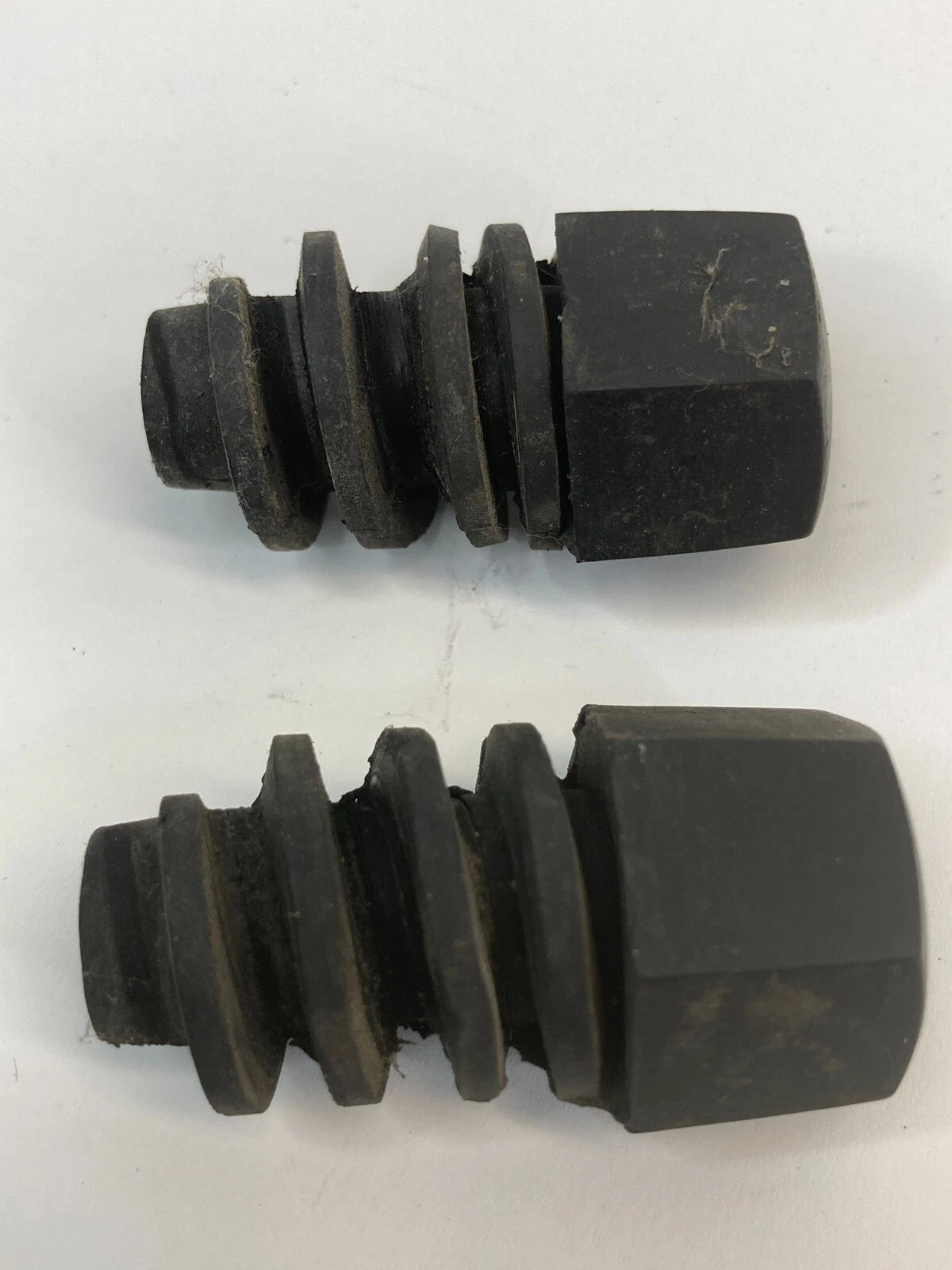 2001-2005 PONTIAC AZTEK FRONT HOOD RUBBER CUSHION STOPPER BUMPER PAIR SET OEM