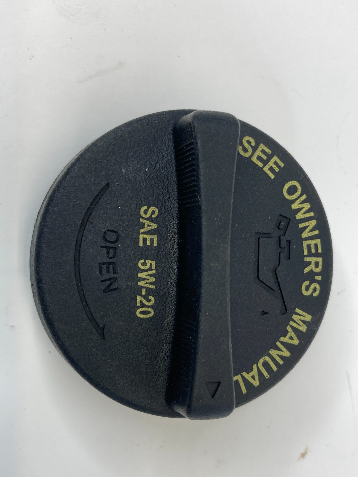 2006-2022 Hyundai Accent 1.6L Engine Oil Filler Tank Cap Cover SAE 5W-20