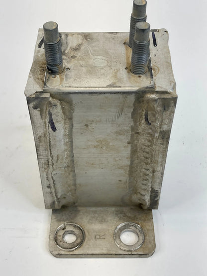 05-23 TOYOTA TACOMA FRONT BUMPER RIGHT PASSENGER SIDE EXTENSION BRACKET RETAINER