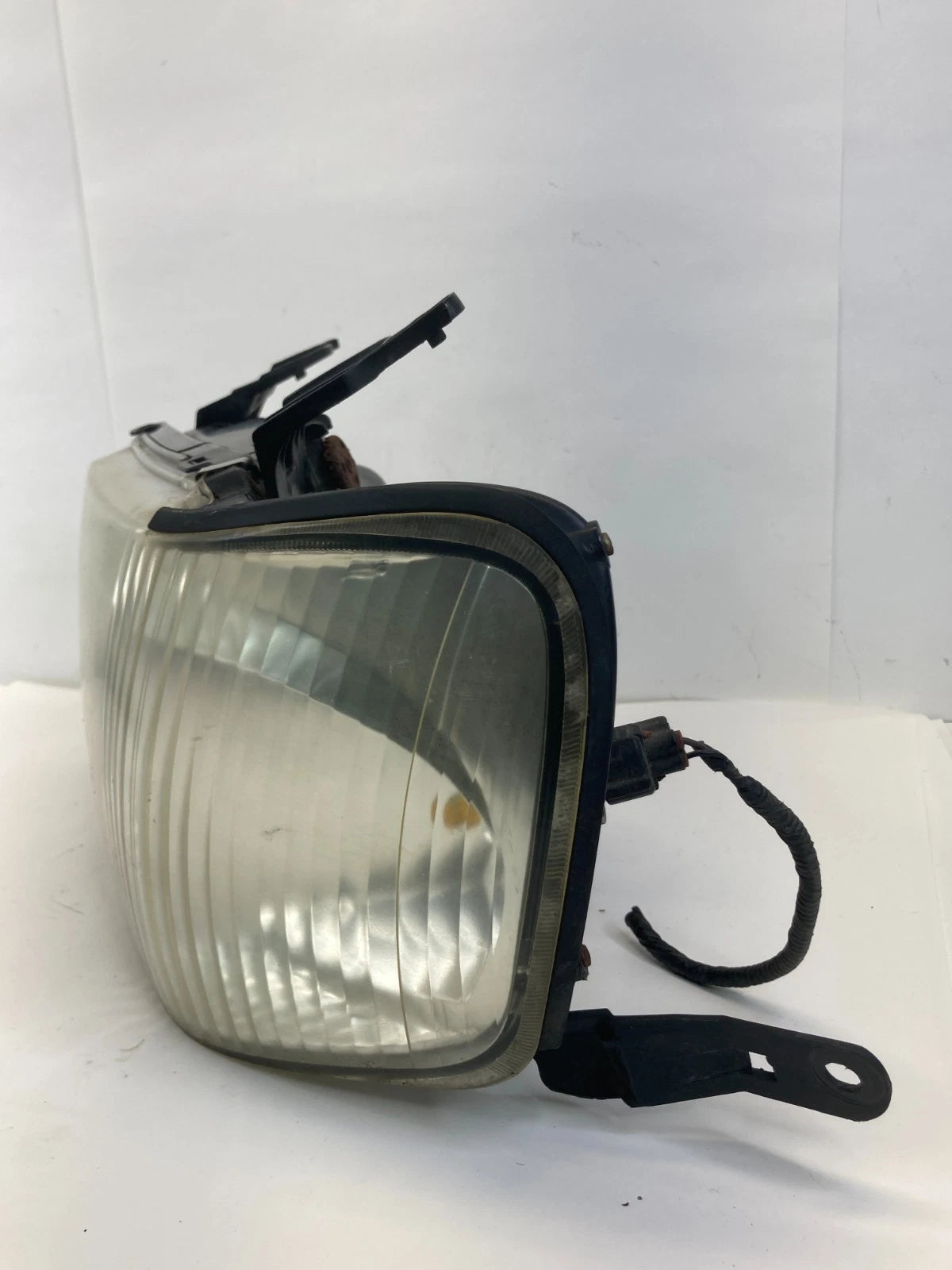 2005-2007 MERCURY MARINER FRONT LEFT SIDE HEADLIGHT HEADLAMP 5E64-13006 OEM