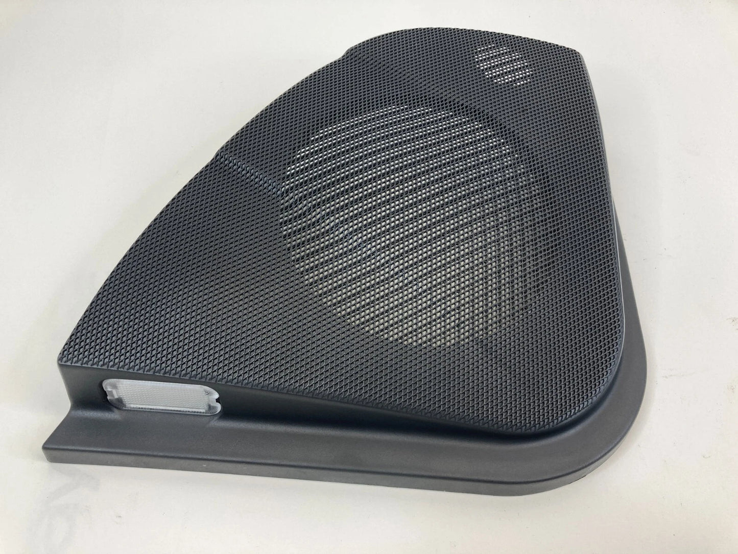 03-09 MERCEDES BENZ E350 REAR LEFT DOOR PANEL SPEAKER GRILLE COVER A2117370588