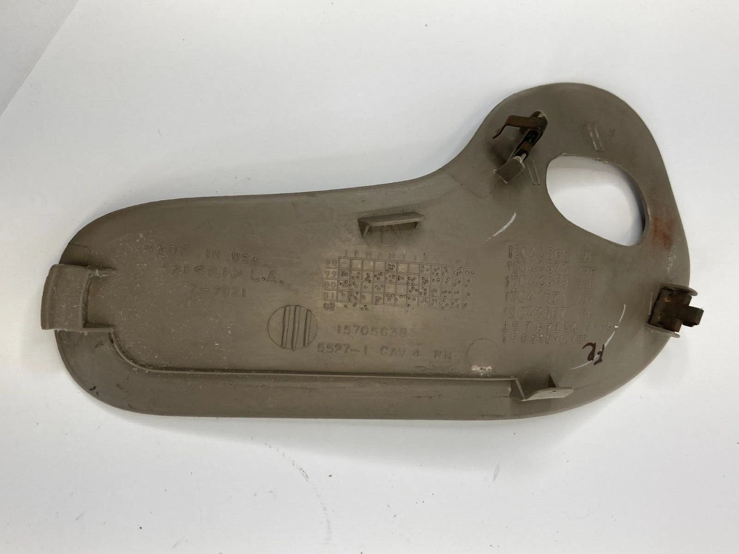 2001-2006 SILVERADO SIERRA FRONT RIGHT INTERIOR DOOR HANDLE COVER BEZEL 15043565