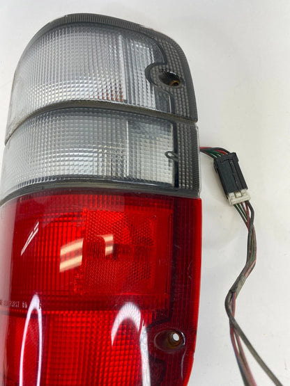 2000-2002 ISUZU TROOPER REAR RIGHT PASSENGER SIDE TAIL LIGHT LAMP ASSEMBLY OEM