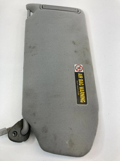 2003 2004 HONDA PILOT RIGHT PASSENGER SIDE SUNVISOR SUN VISOR SHADE W/ LIGHT OEM