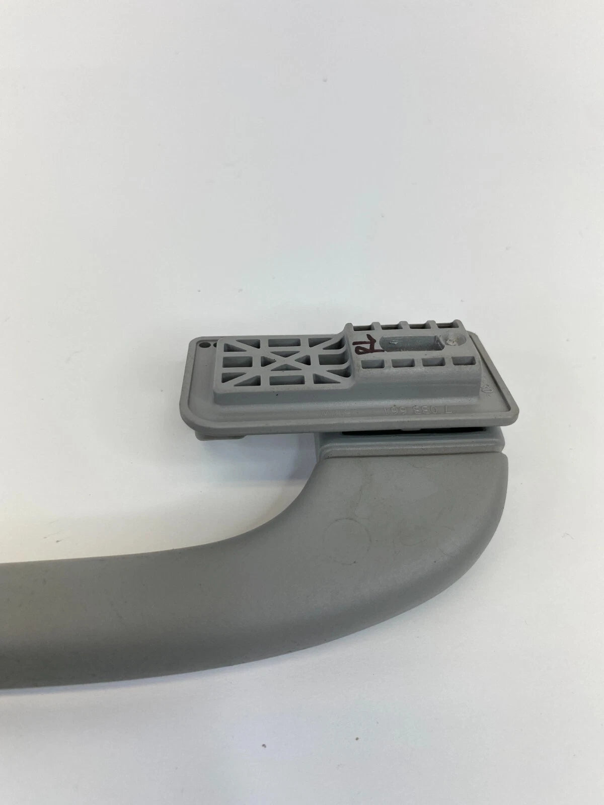 2004-2007 BMW 530I 525I REAR LEFT SIDE INNER ROOF GRAB GRIP ASSIST HANDLE OEM