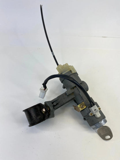 05-10 KIA SPORTAGE 2.0L IGNITION SWITCH LOCK CYLINDER W/ KEY STEERING COLUMN OEM