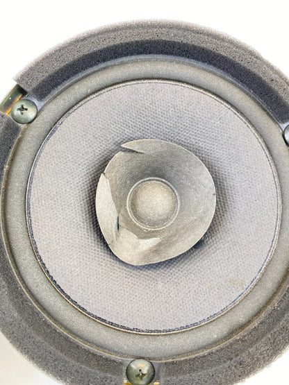02-06 SUZUKI XL-7 01-05 GRAND VITARA FRONT RIGHT DOOR SPEAKER 39350-60G00 OEM