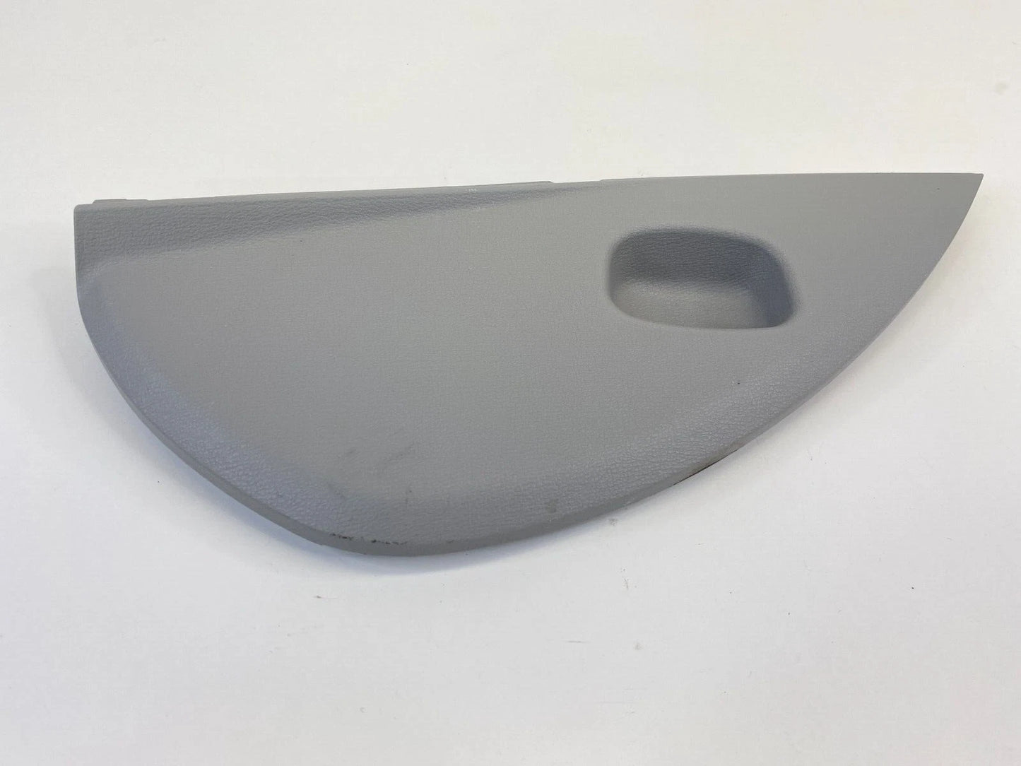 2006-2008 HYUNDAI SONATA RIGHT PASSENGER DASH END CAP TRIM COVER 84767-3K100 OEM