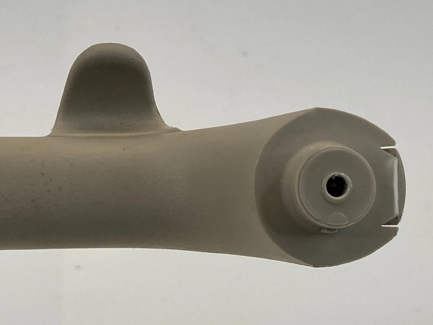 2002-2005 02-05 CHRYSLER PT CRUISER WAGON REAR LEFT SIDE ROOF GRAB HANDLE GRIP