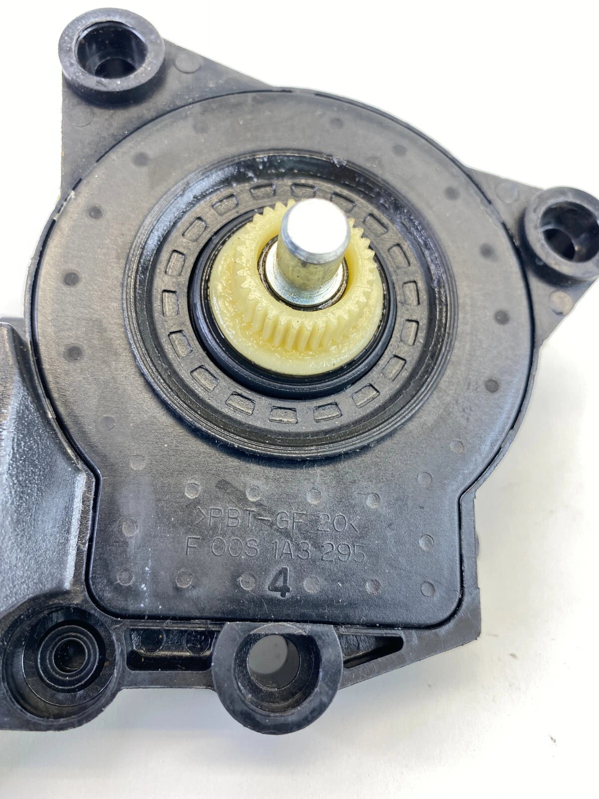 2009 2010 2011 KIA BORREGO REAR RIGHT BACK DOOR POWER WINDOW MOTOR OEM