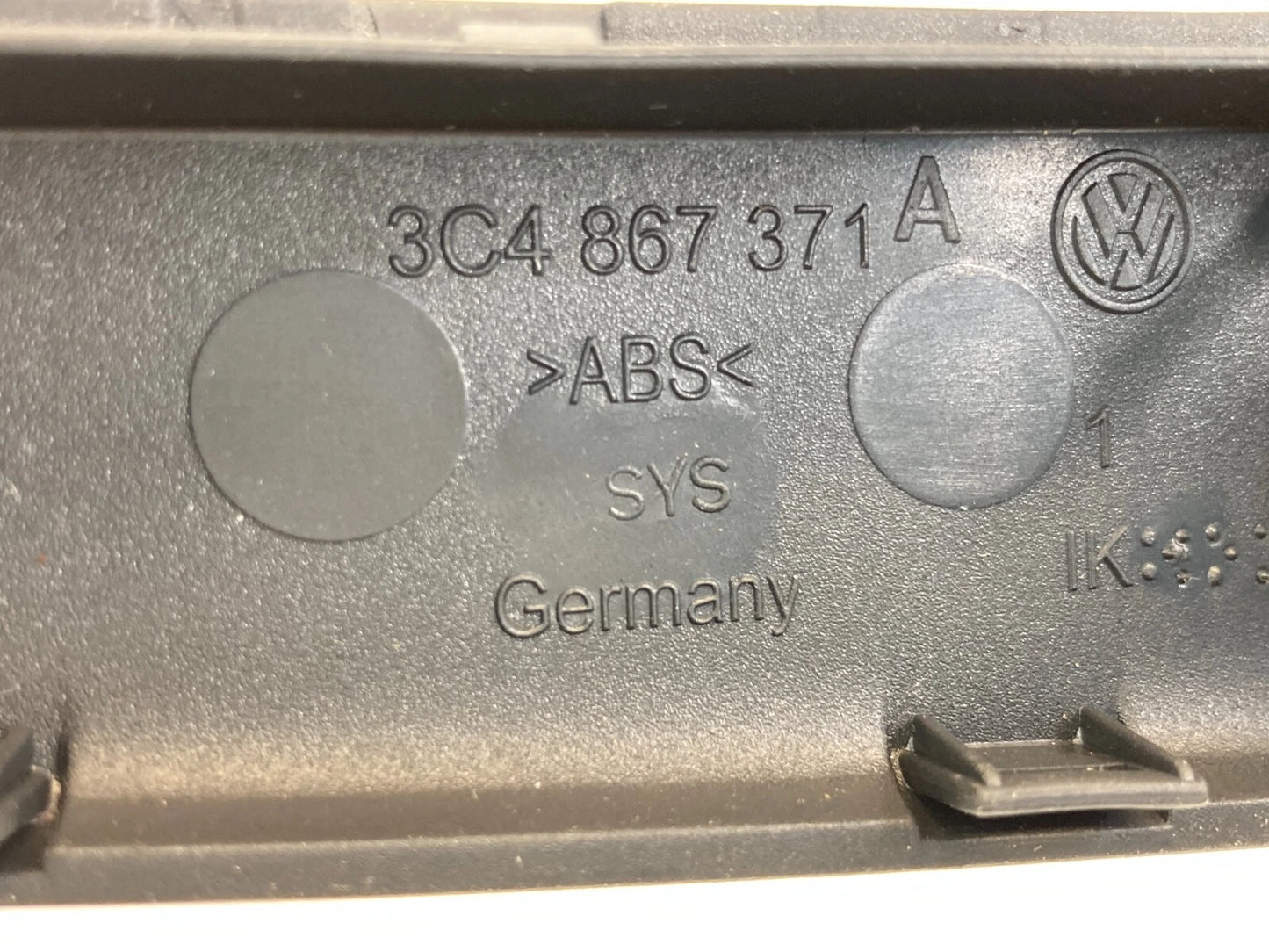2006-2010 VW VOLKSWAGEN PASSAT REAR LEFT SIDE PULL HANDLE COVER TRIM OEM