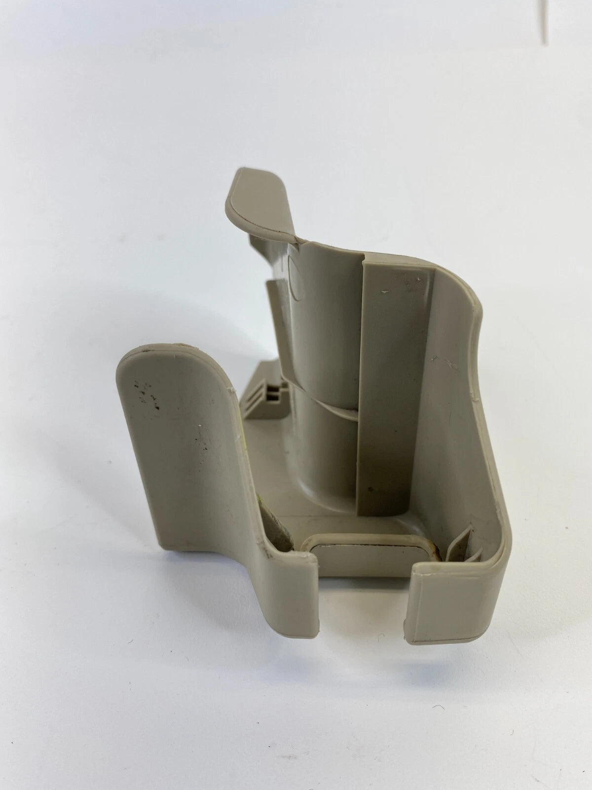 2004-2009 TOYOTA SOLARA FRONT RIGHT SEAT TRACK END COVER CAP TRIM 72157AA040 OEM