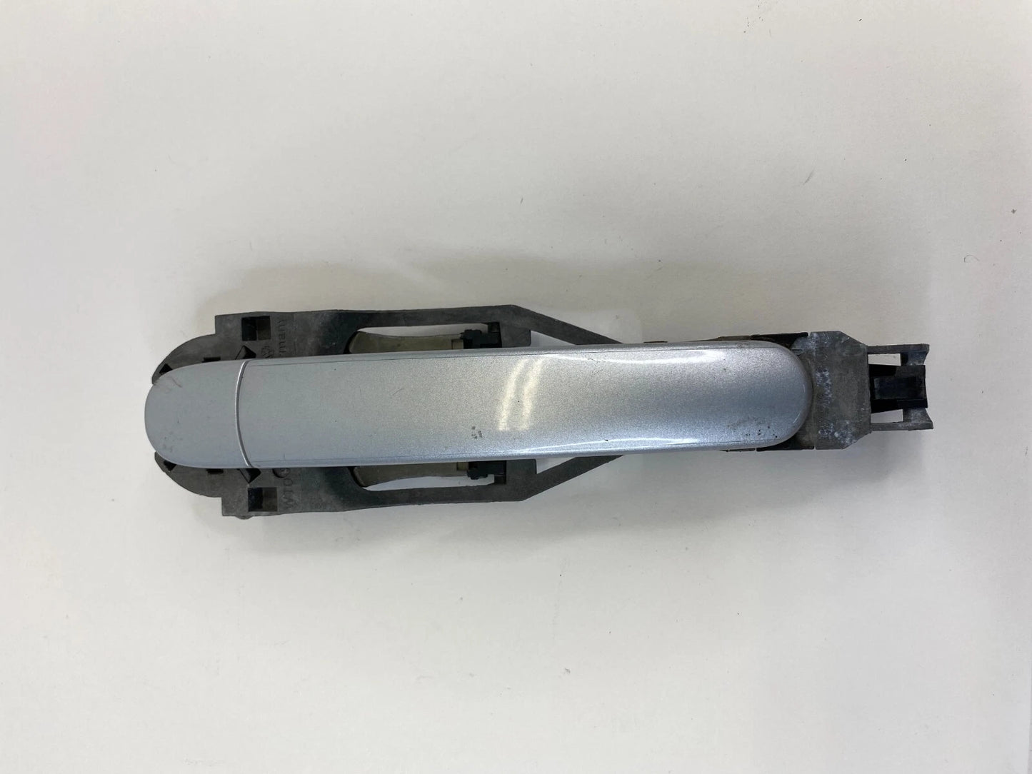 98-05 VOLKSWAGEN PASSAT REAR RIGHT BACK SIDE EXTERIOR DOOR HANDLE 3B0837885D OEM