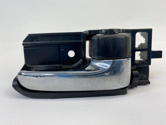 2003-2008 TOYOTA COROLLA REAR RIGHT PASSENGER INTERIOR DOOR HANDLE 69273-02020