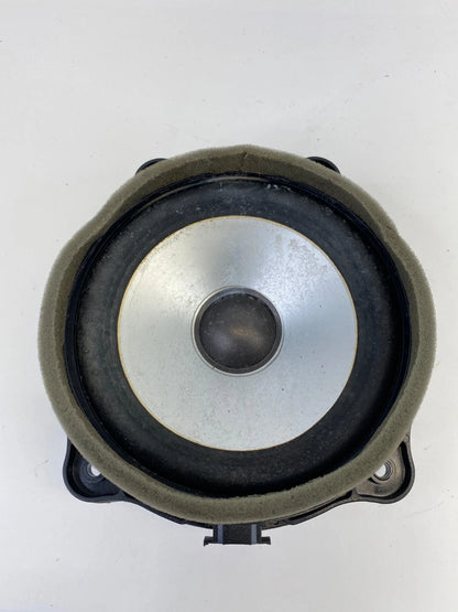 2005-2009 RANGE ROVER REAR LEFT OR RIGHT DOOR AUDIO SPEAKER XQM500100 OEM