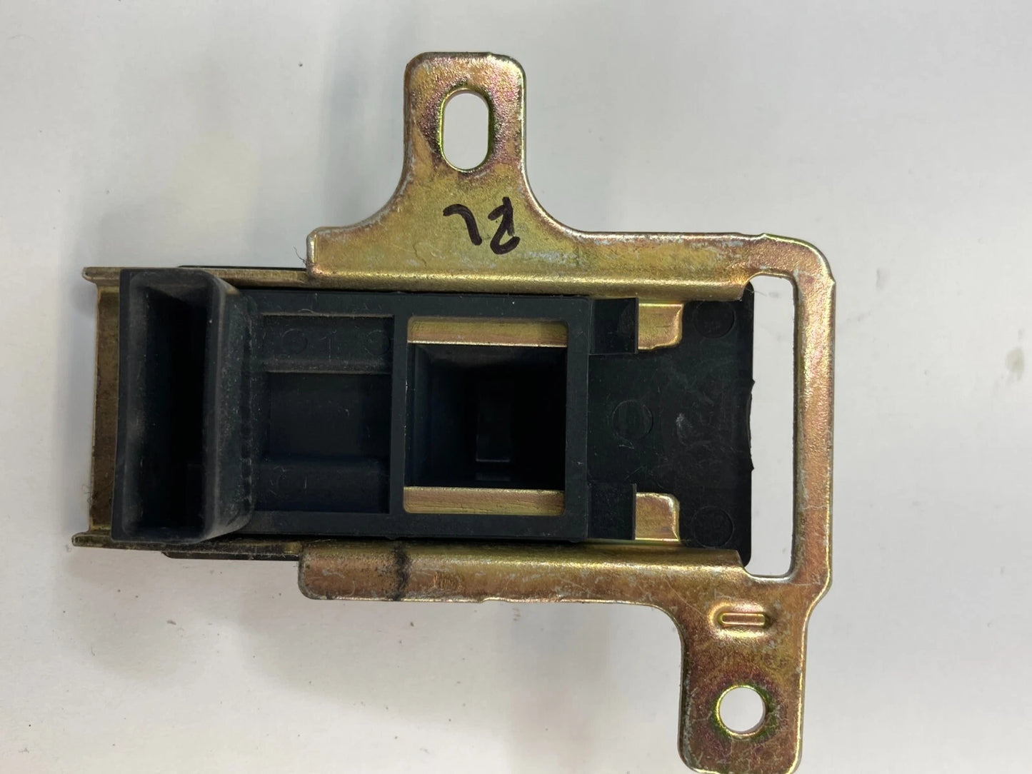 1999-2004 HONDA ODYSSEY REAR LEFT SIDE SLIDING DOOR LOCK KNOB CONTROL SWITCH OEM