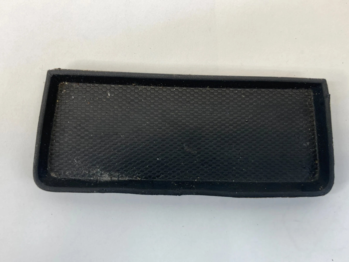 2010-2017 CHEVROLET EQUINOX FRONT FLOOR CONSOLE COMPARTMENT LINER 25874749 OEM