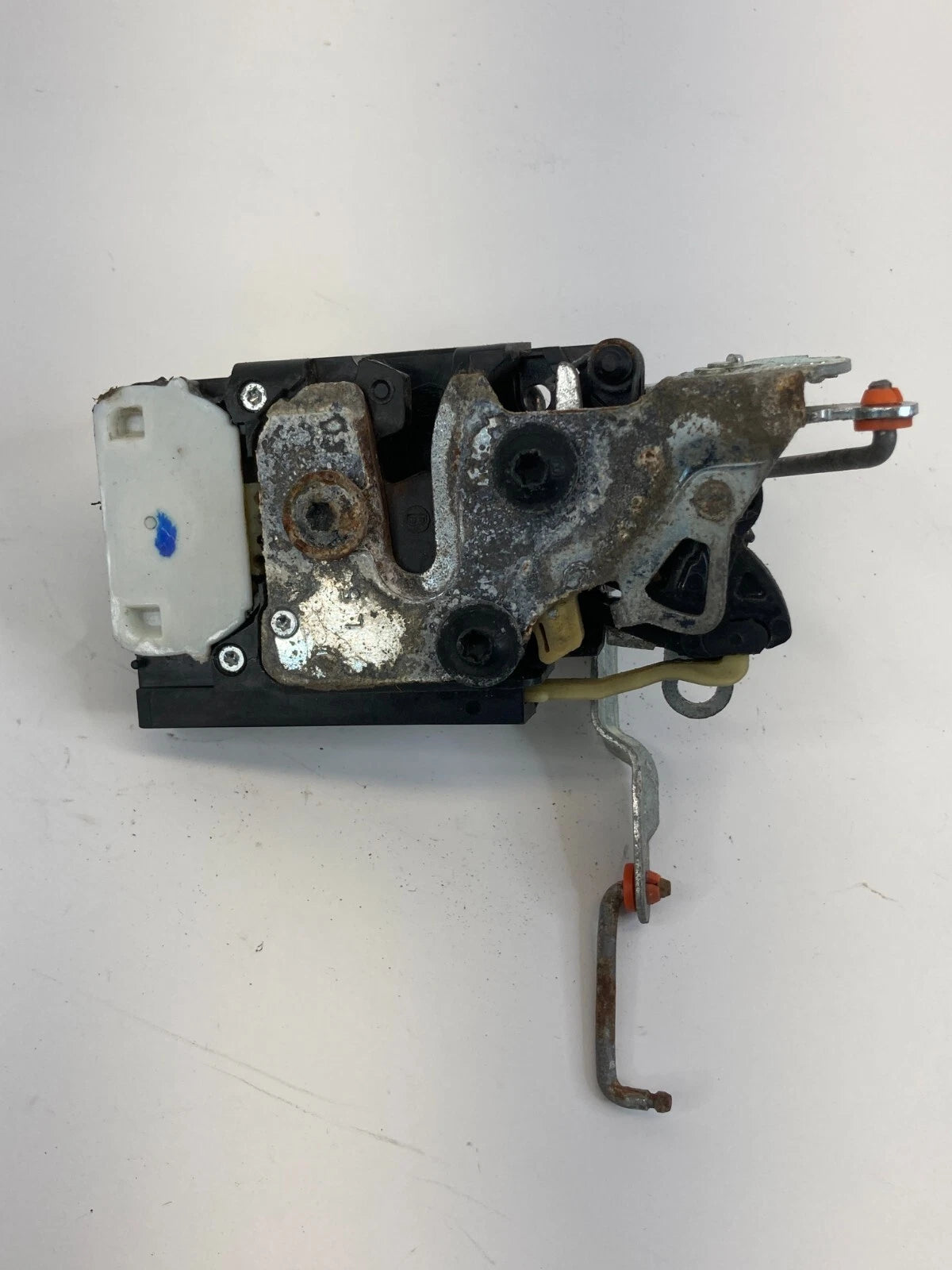 2002-2009 GMC ENVOY REAR TAILGATE LATCH DOOR LOCK RELEASE ACTUATOR 16872415 OEM