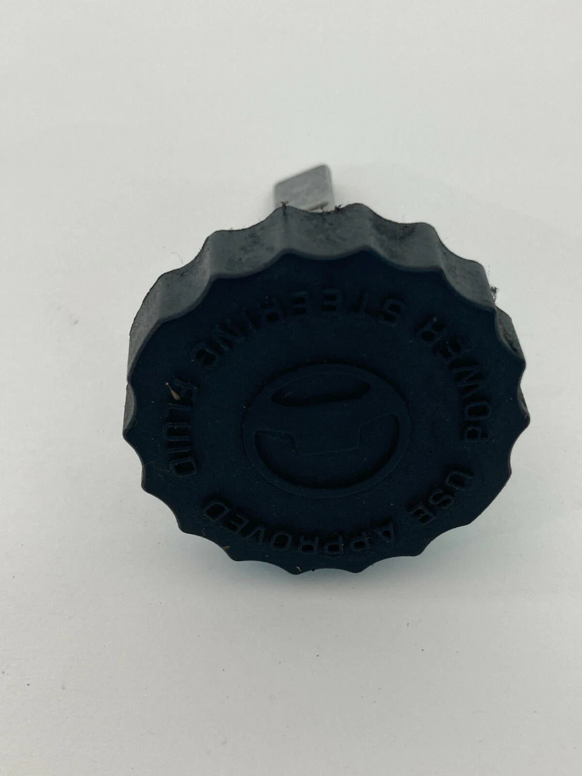 2005-2010 CHRYSLER 300 POWER STEERING FLUID RESERVOIR BOTTLE CAP COVER TANK OEM