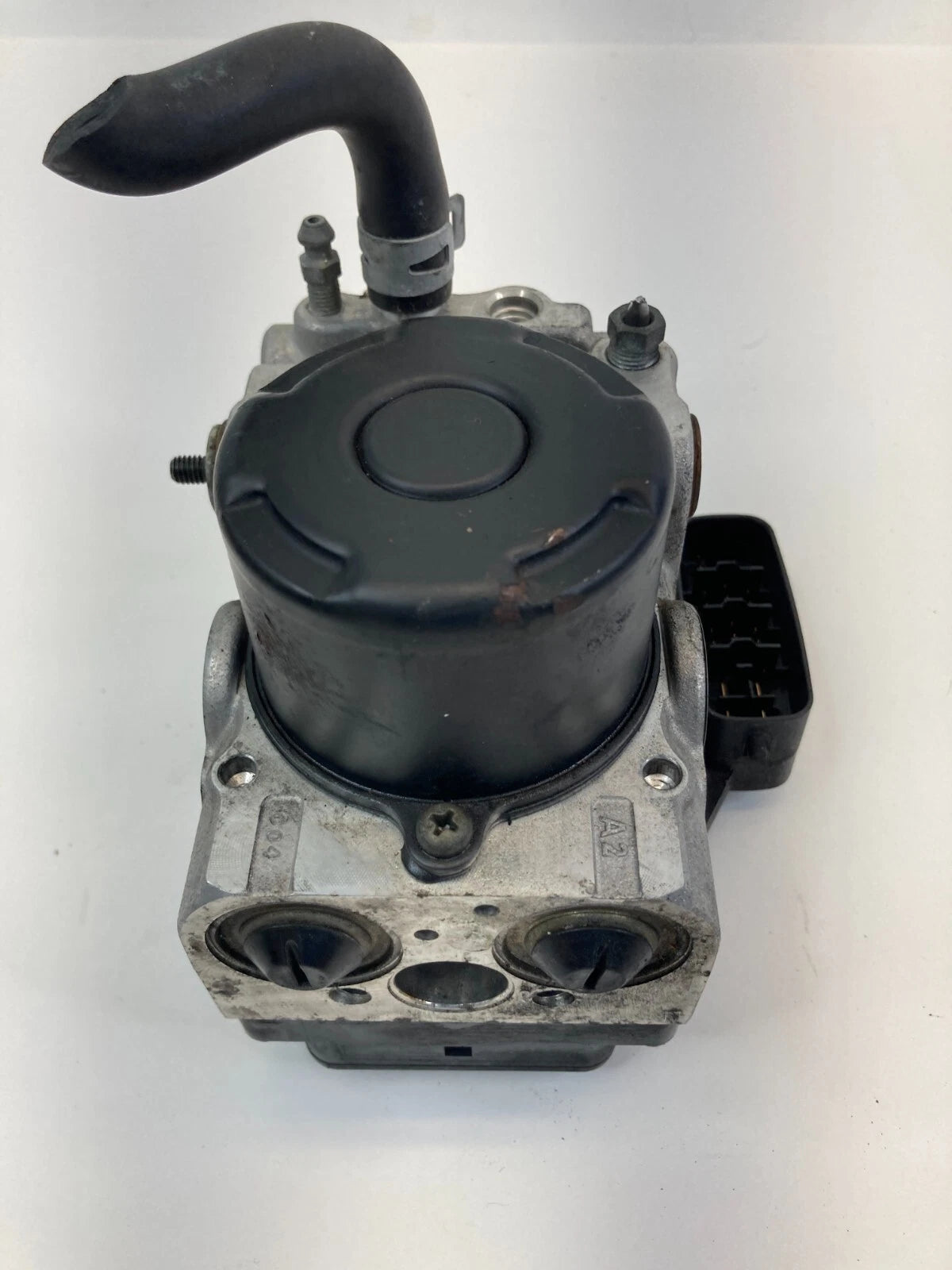 2002 2003 02 03 LEXUS ES300 3.0L V6 AT FWD ABS ANTI LOCK BRAKE PUMP MODULE