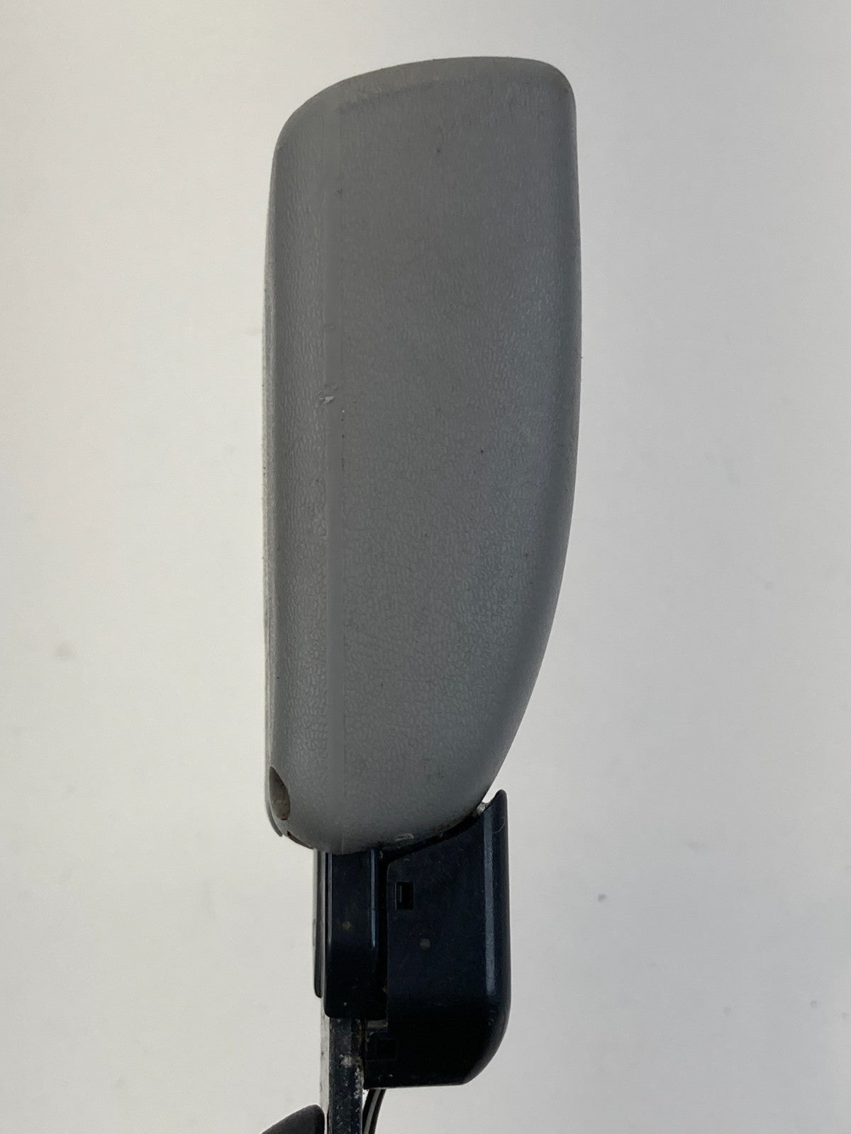 2008 2009 2010 Toyota Highlander Front Seat Belt Buckle Assembly OEM