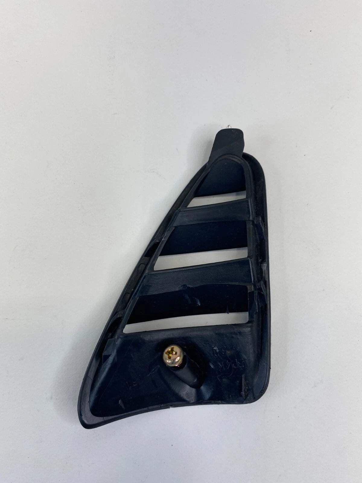 2004-2008 MAZDA 3 MAZDA3 RIGHT SIDE UPPER DASH AC AIR VENT DEFROSTER GRILLE TRIM
