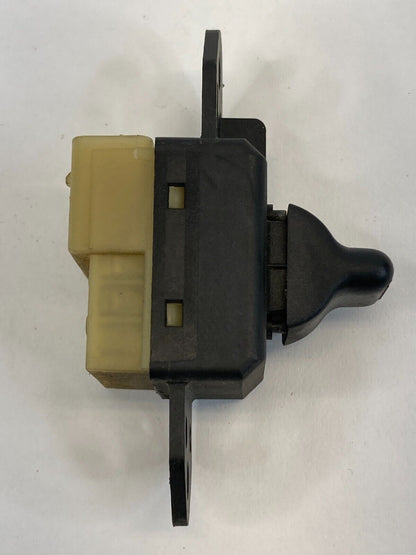 2001-2007 Dodge Caravan Front Right Passenger Door Lock Button Switch 04685845AB