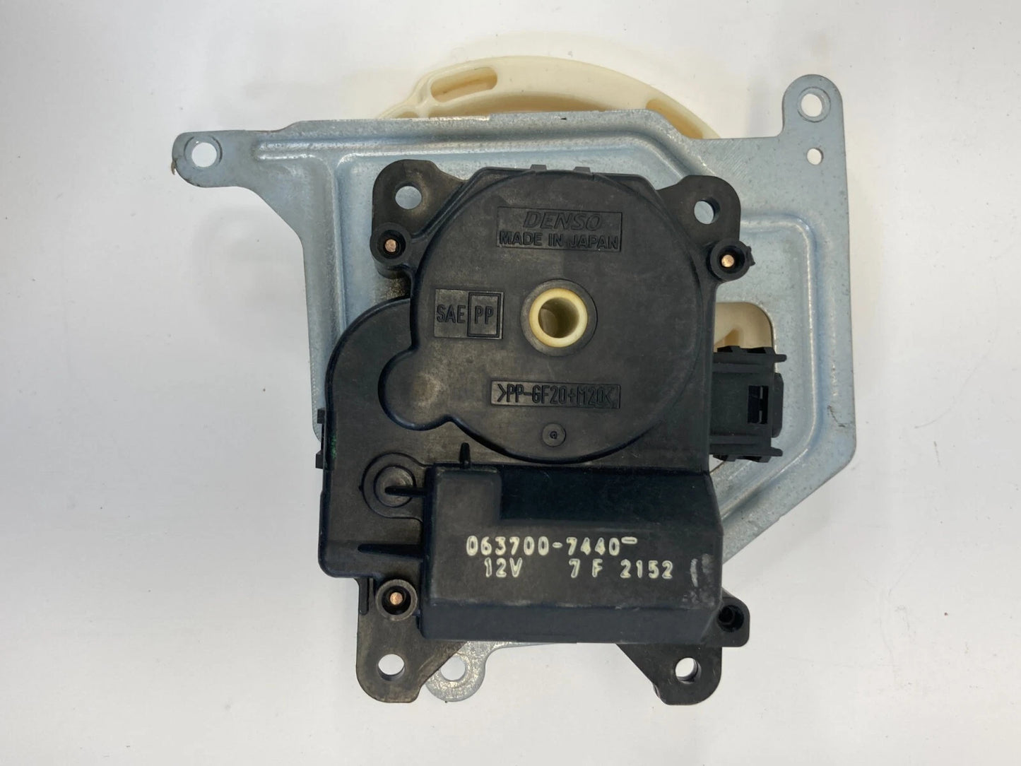 2005-2010 SCION TC A/C HEATER VENT FLAP SERVO CONTROL MOTOR 063700-7440 OEM