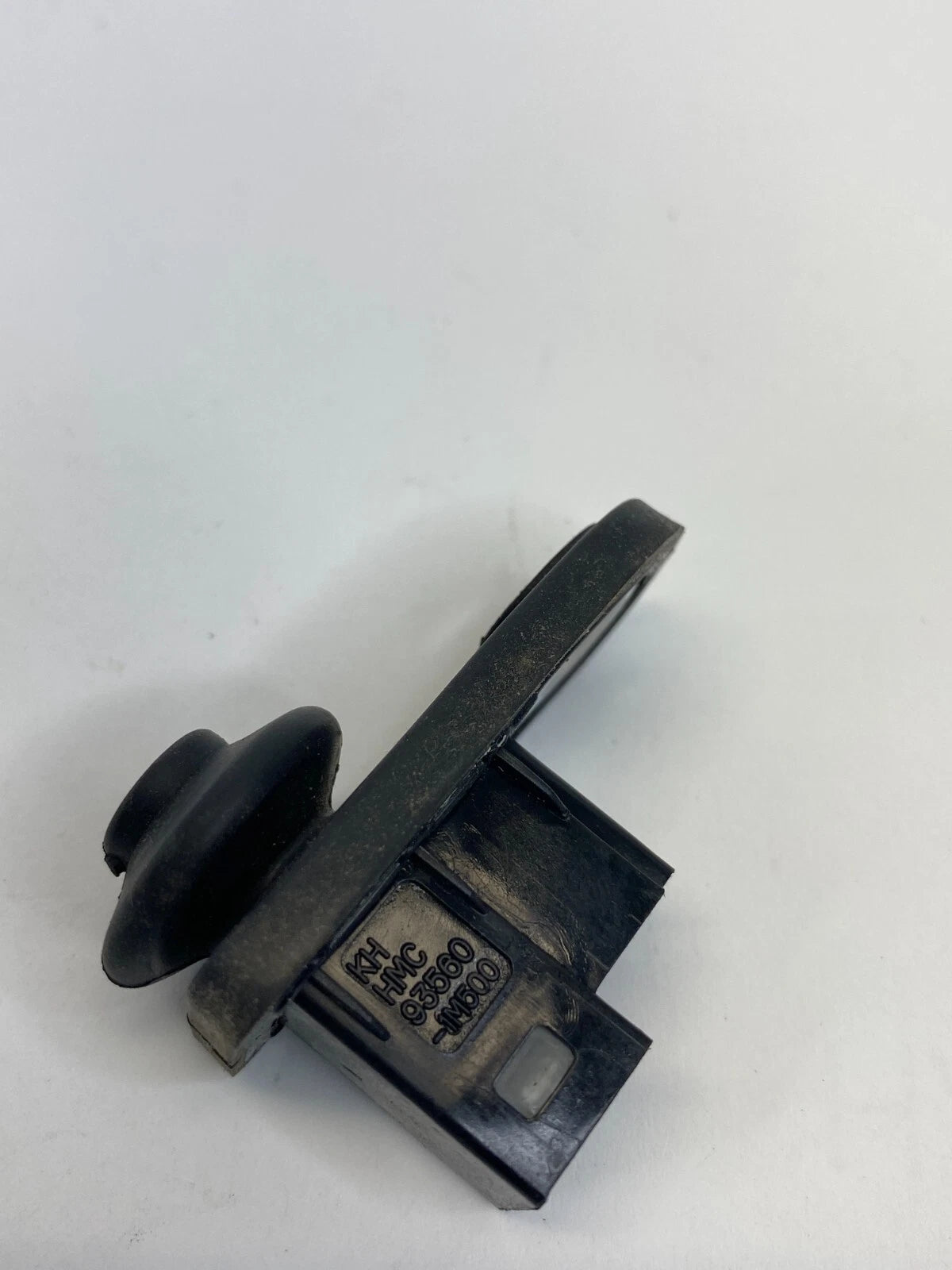 2010-2013 KIA FORTE FRONT LEFT DOOR AJAR LIGHT JAMB COURTESY CONTROL SWITCH OEM
