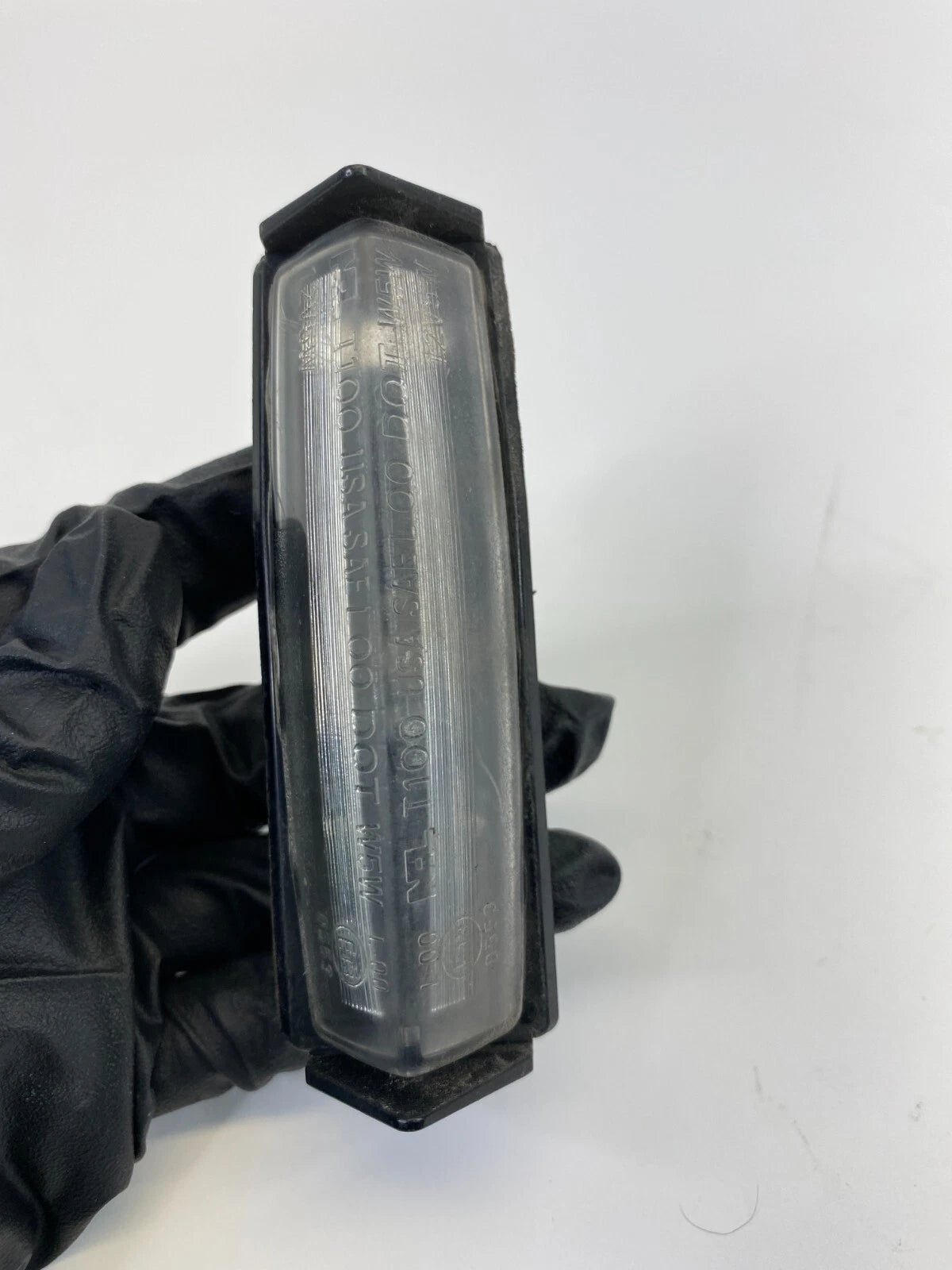 2002-2011 TOYOTA CAMRY REAR TRUNK LID LICENSE PLATE LIGHT LAMP ASSEMBLY