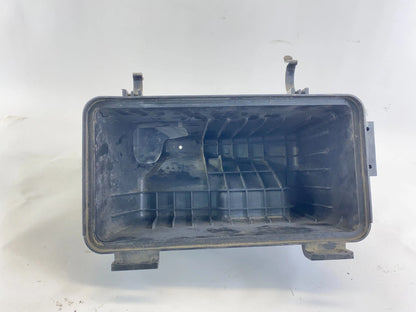 2006-2014 KIA SEDONA 3.5L AIR INTAKE CLEANER BOX LOWER COVER ASSEMBLY OEM