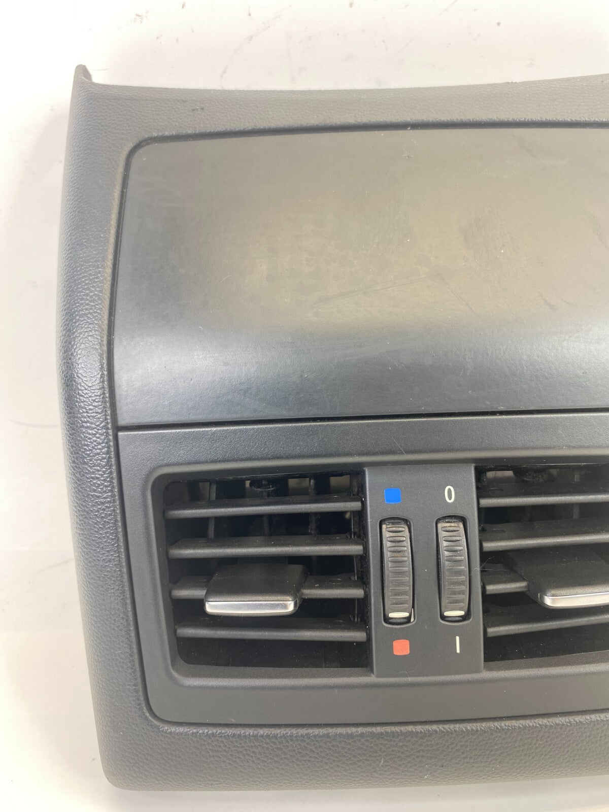 2009-2012 BMW 328i xDrive 07-12 328i Rear Center Console Air Vent Outlet OEM