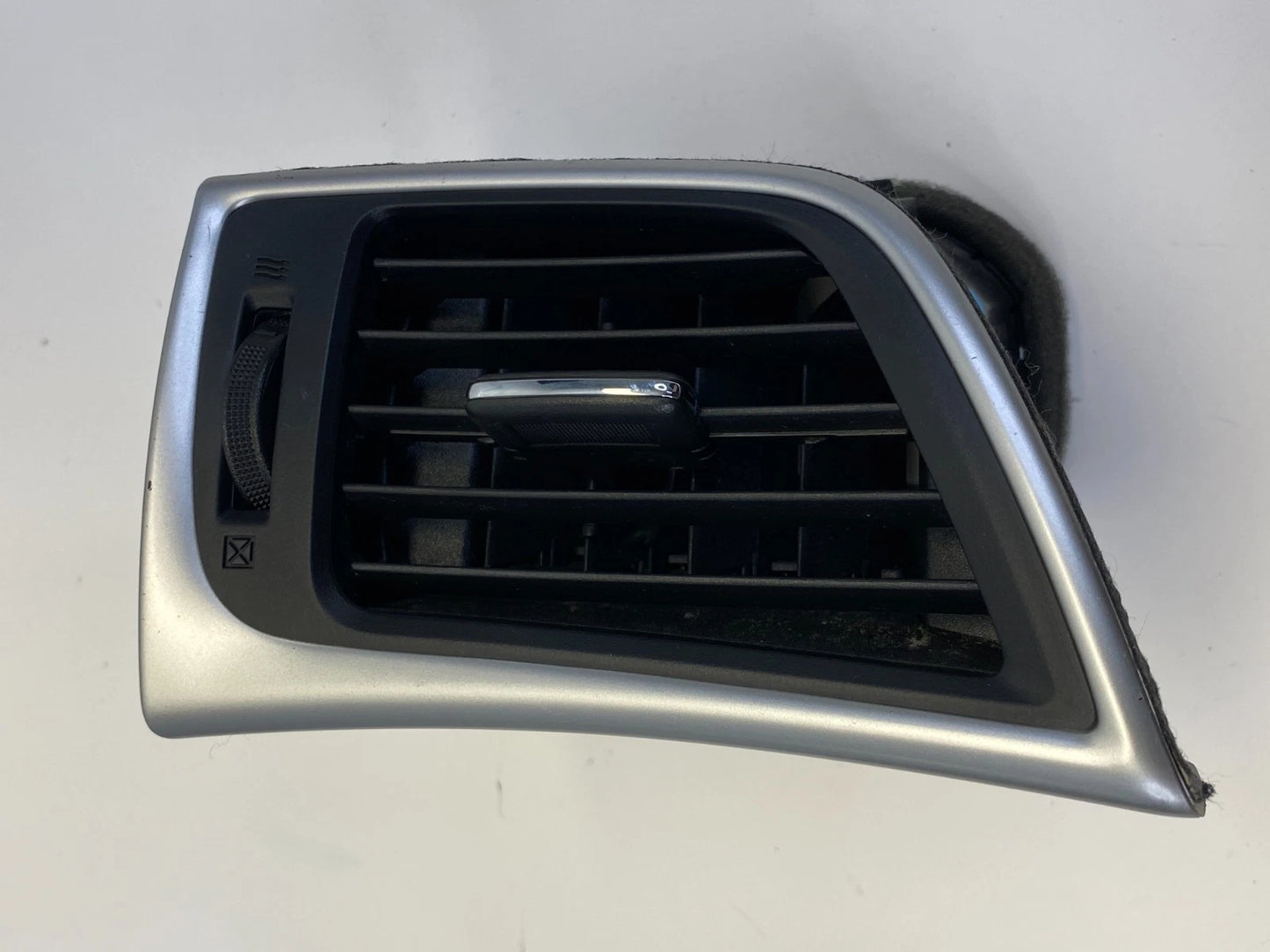2013-2019 NISSAN SENTRA FRONT LEFT DRIVER DASH AC AIR VENT OUTER 68761-3SG0A OEM