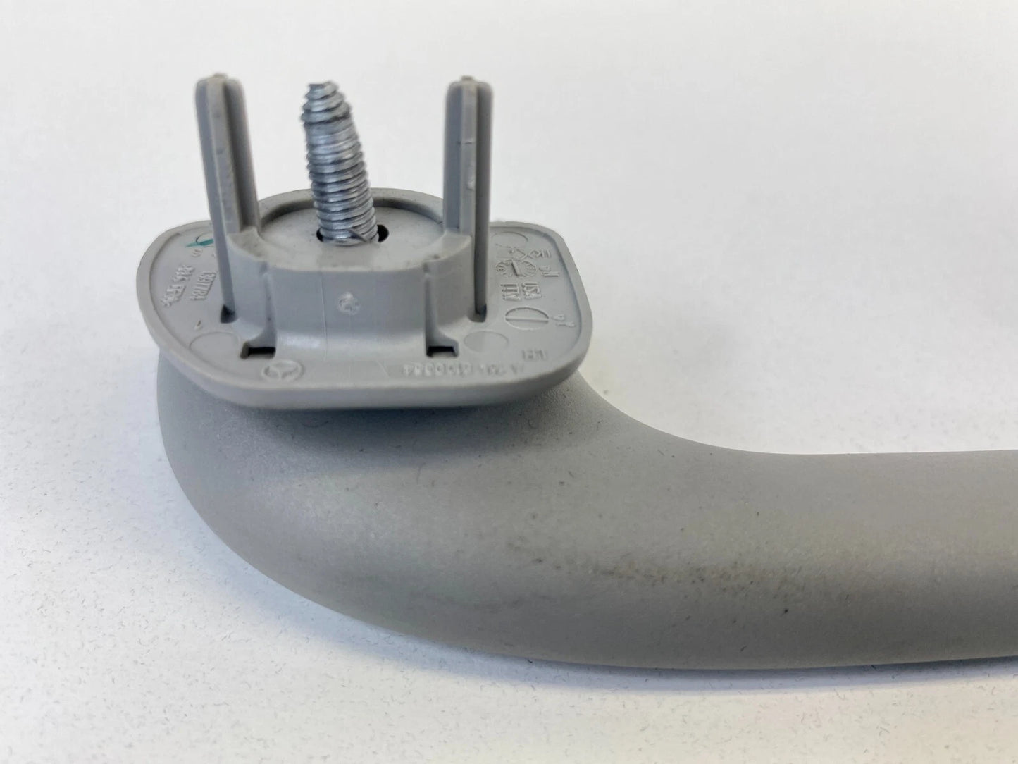 06-12 MERCEDES-BENZ R350 FRONT LEFT DRIVER ROOF GRAB HANDLE ASSIST A1648100354