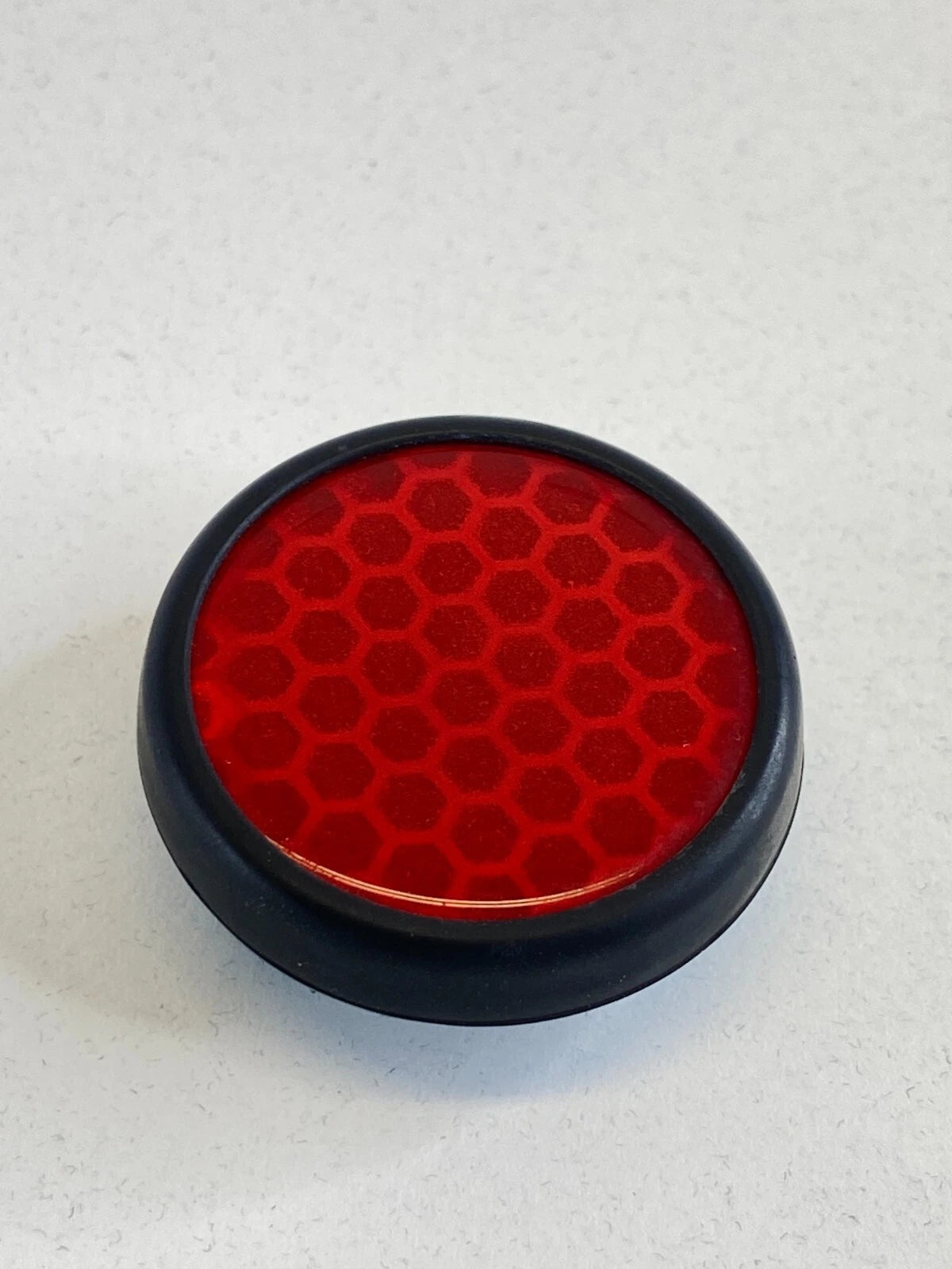2004-2007 BMW 530I RR RIGHT PASSENGER DOOR PANEL RED REFLECTOR LENS OEM 7153061