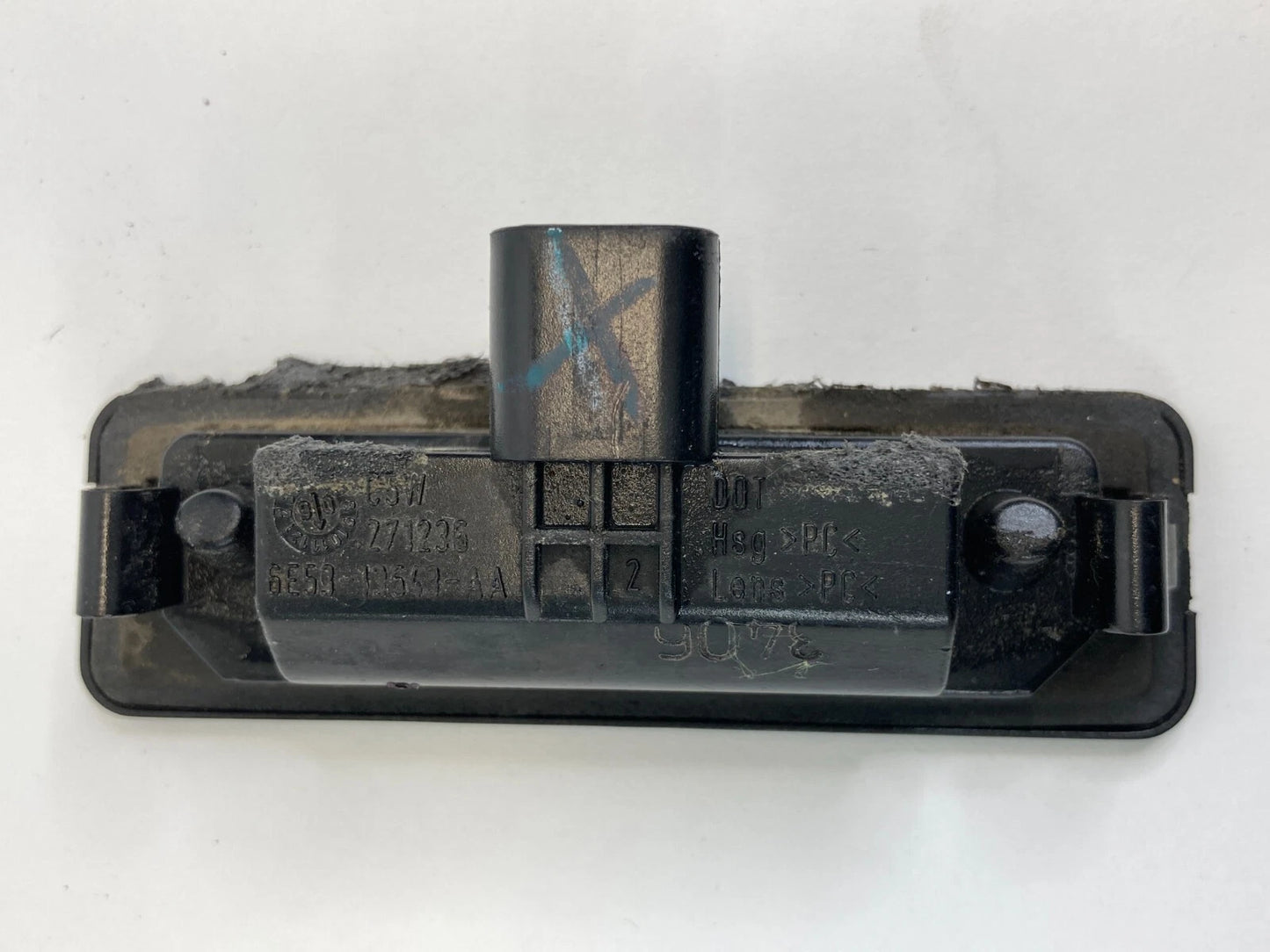 2006-2012 FORD FUSION REAR TRUNK LICENSE PLATE LIGHT LAMP 6E53-13543-AA OEM