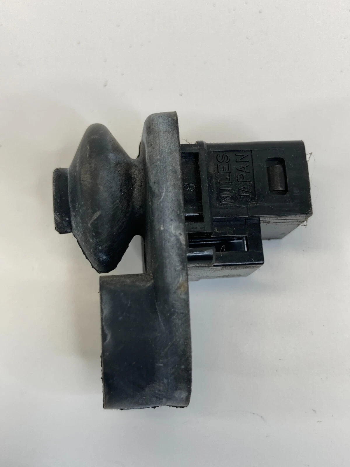 2003-2013 SUBARU FORESTER REAR LEFT SIDE DOOR AJAR JAMB BUTTON SWITCH RR LH OEM