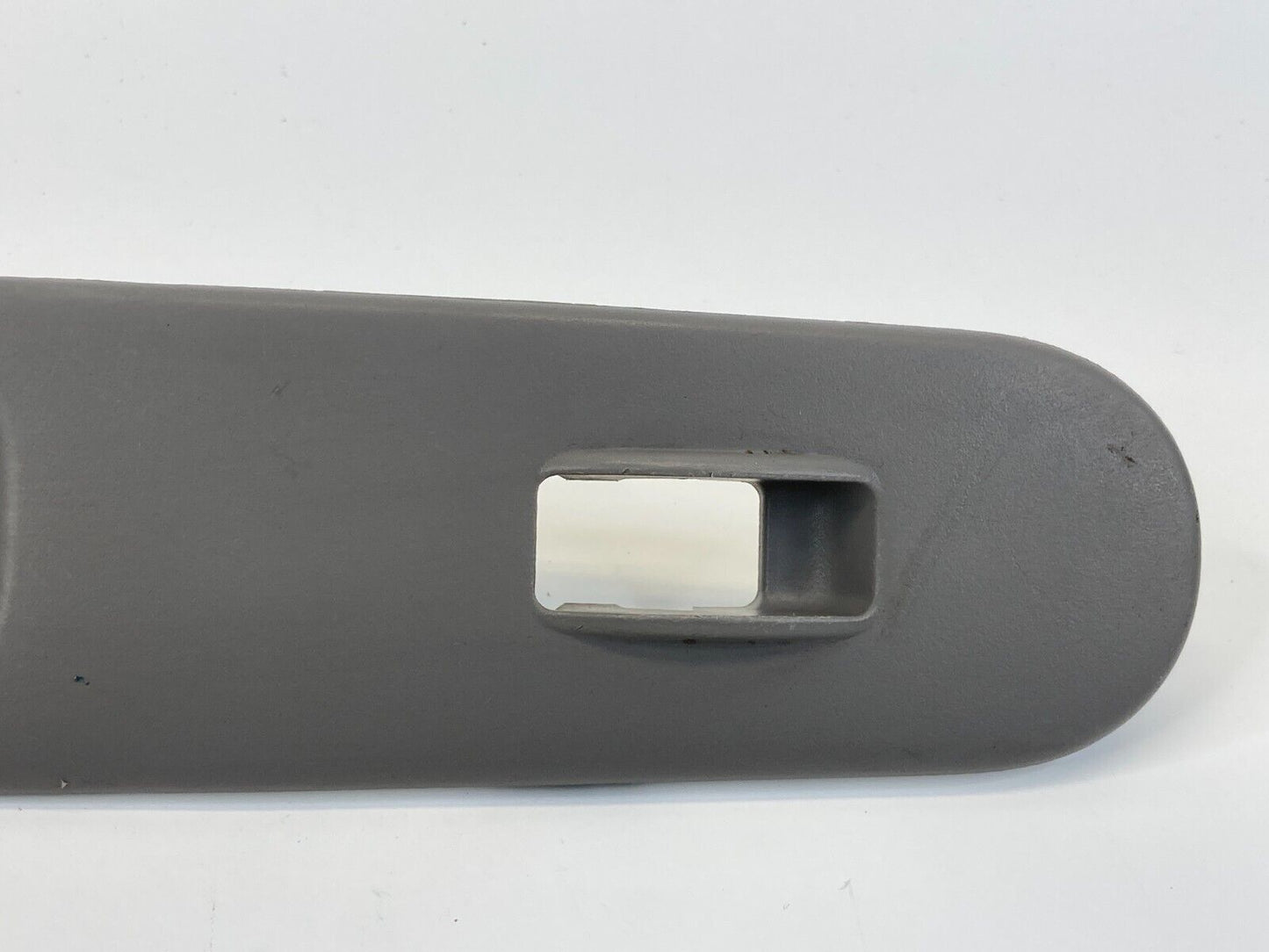 99-04 Honda Odyssey Front Right Door Window Switch Cover Bezel 83511-S0X-A010