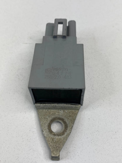 2004-2009 TOYOTA PRIUS TRUNK LIFTGATE CONDENSER CONTROL MODULE UNIT 90980-04174