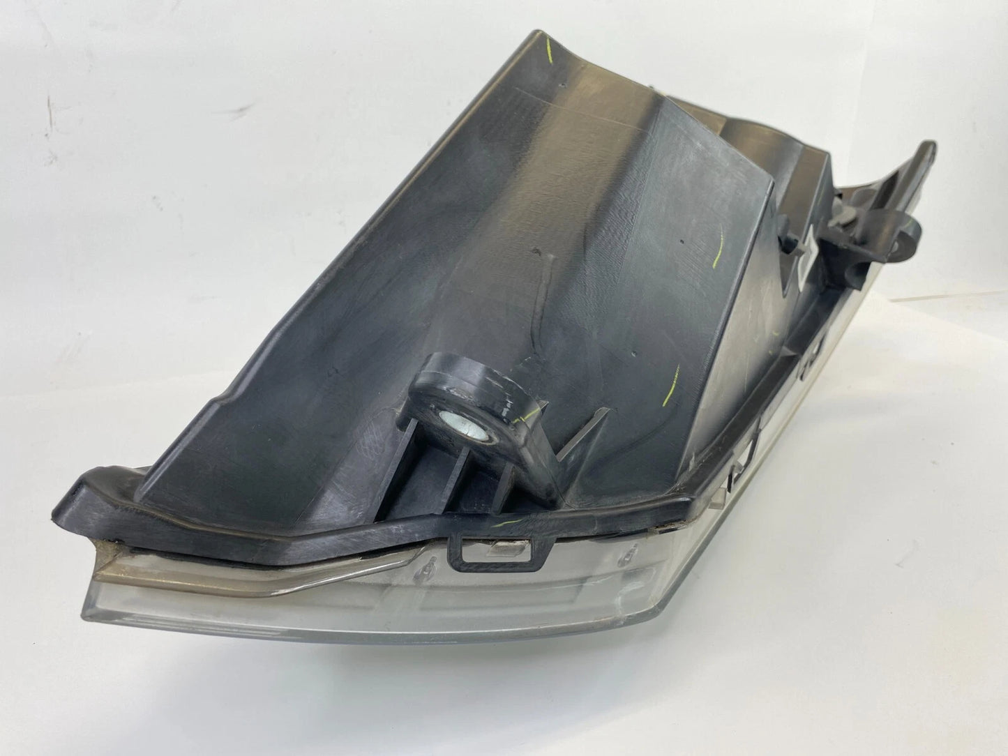 2009-2014 VW VOLKSWAGEN ROUTAN FRONT LEFT DRIVER HEADLIGHT HEADLAMP 05113439A