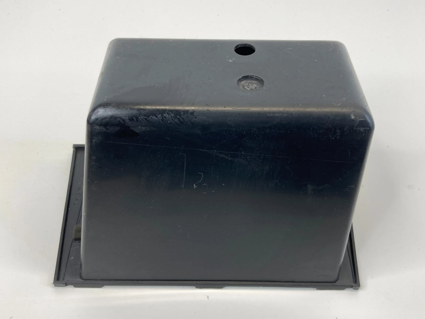 1996-2004 NISSAN PATHFINDER REAR SIDE QUARTER PANEL TRIM STORAGE COMPARTMENT OEM