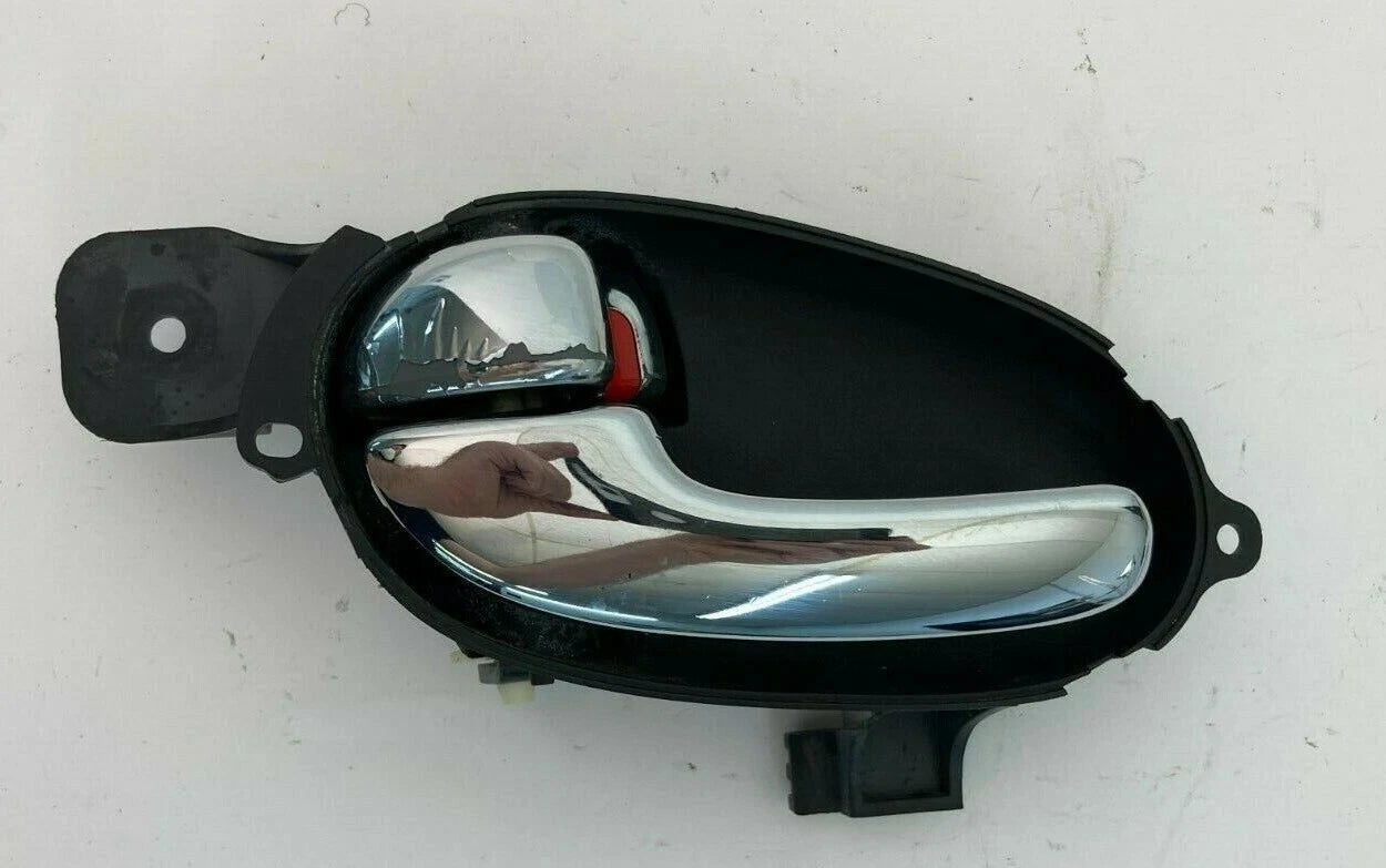 2004-2007 BUICK RAINIER REAR LEFT DRIVER SIDE INNER INTERIOR DOOR HANDLE OEM